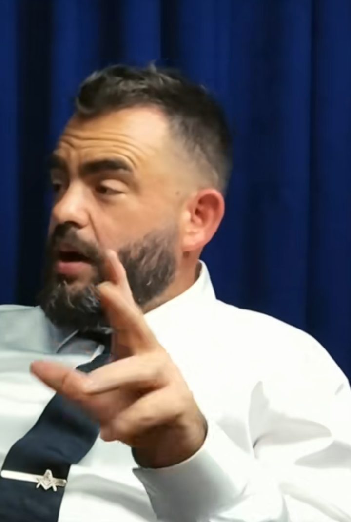 עו"ד דרור גרימברג באולפן הפודקאסט של גרימברג